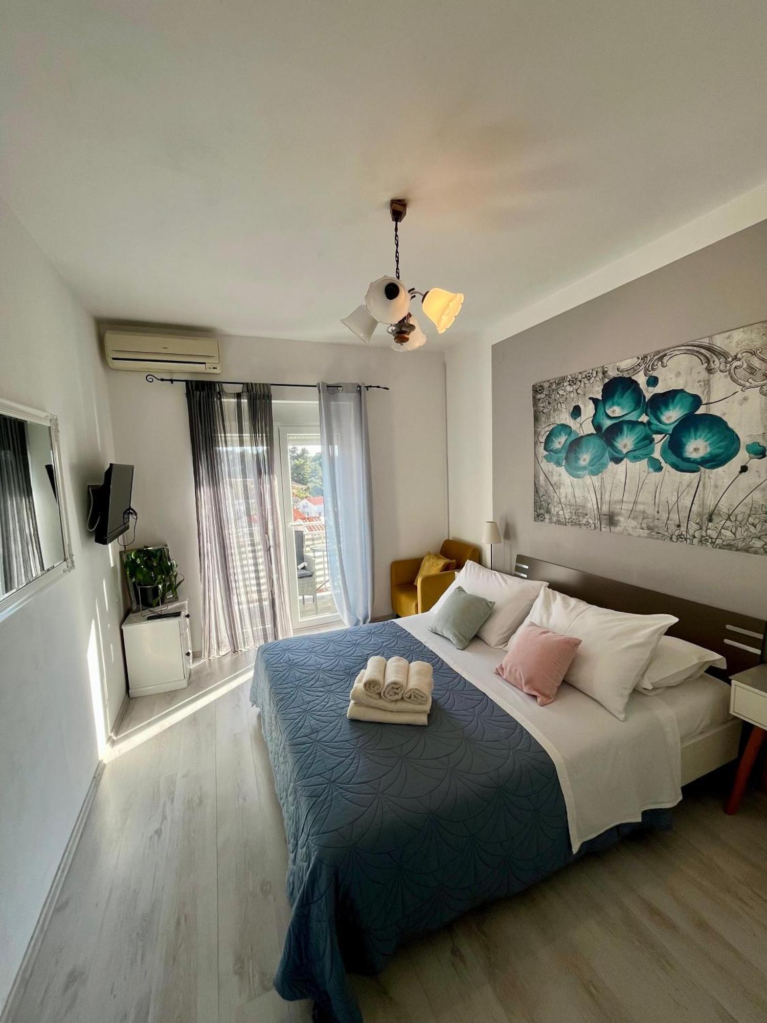 Buzolic Couette-café Hvar Town