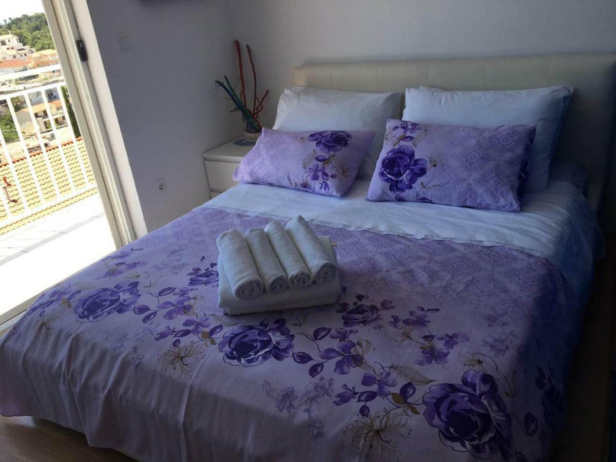 Couette-café Buzolic Hvar Town
